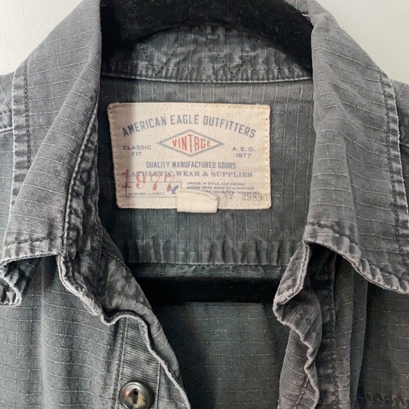American Eagle Vintage Button-Up - Picture 2 of 3